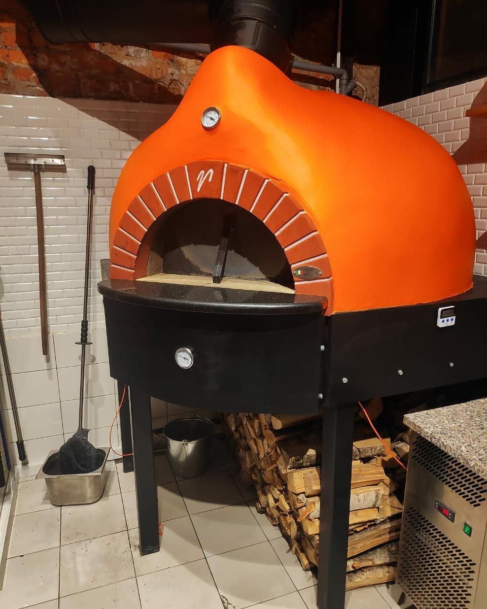 Пицца печь Valoriani для ресторана Solo Pizza & Pasta