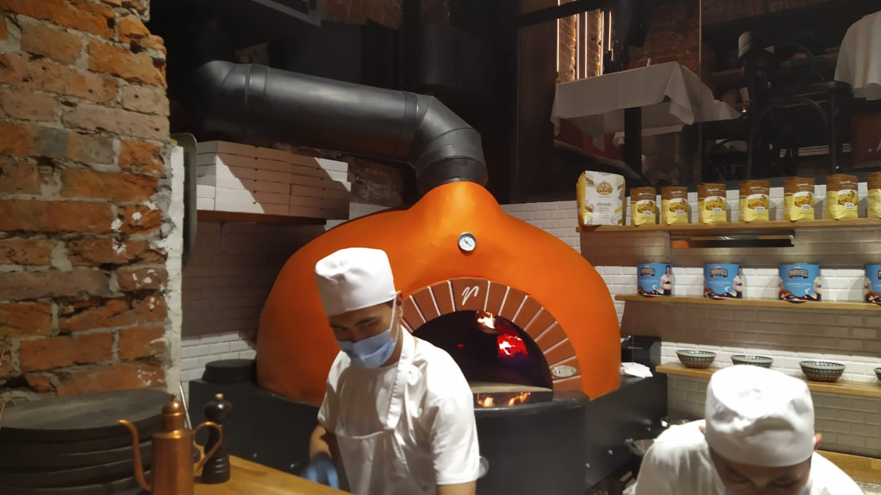 Пицца печь Valoriani для ресторана Solo Pizza & Pasta