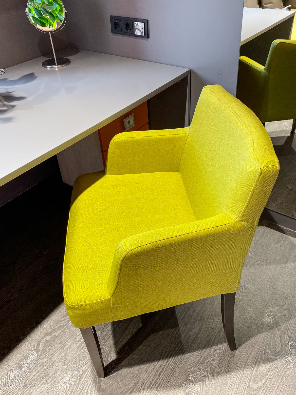 Битва дизайнеров,стул Gruppo 396 Элий