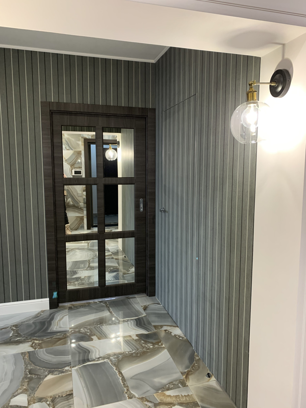 Одна квартира из двух