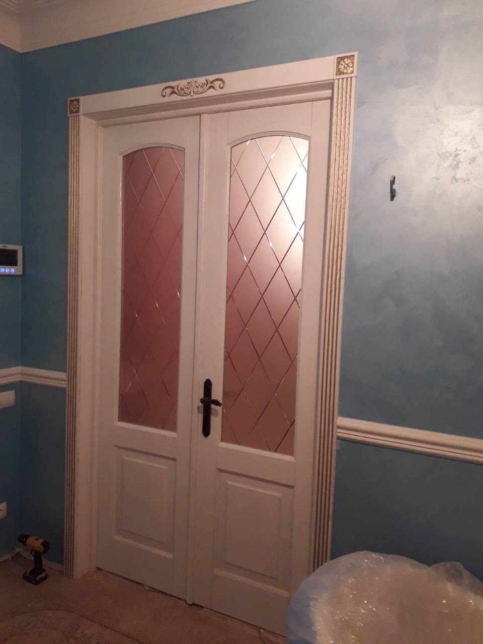 Классические двери из массива дуба