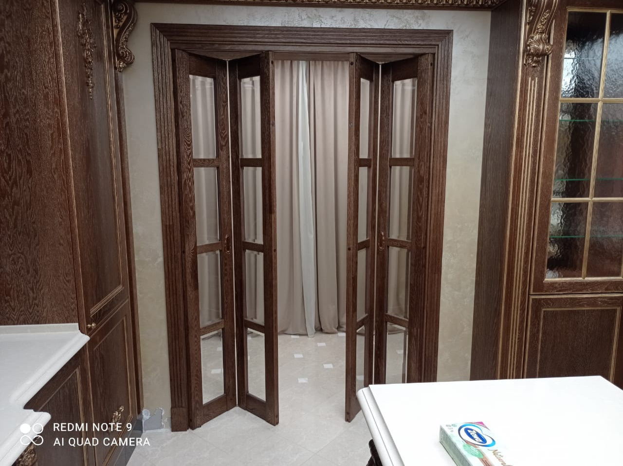 Классические двери из массива дуба