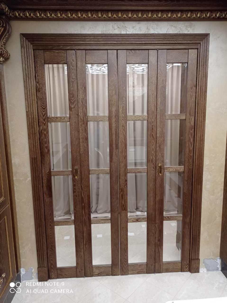 Классические двери из массива дуба