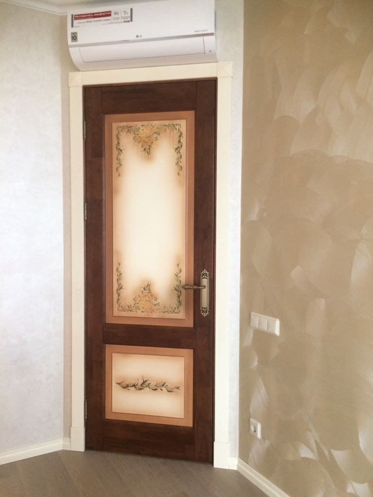 Классические двери из массива дуба