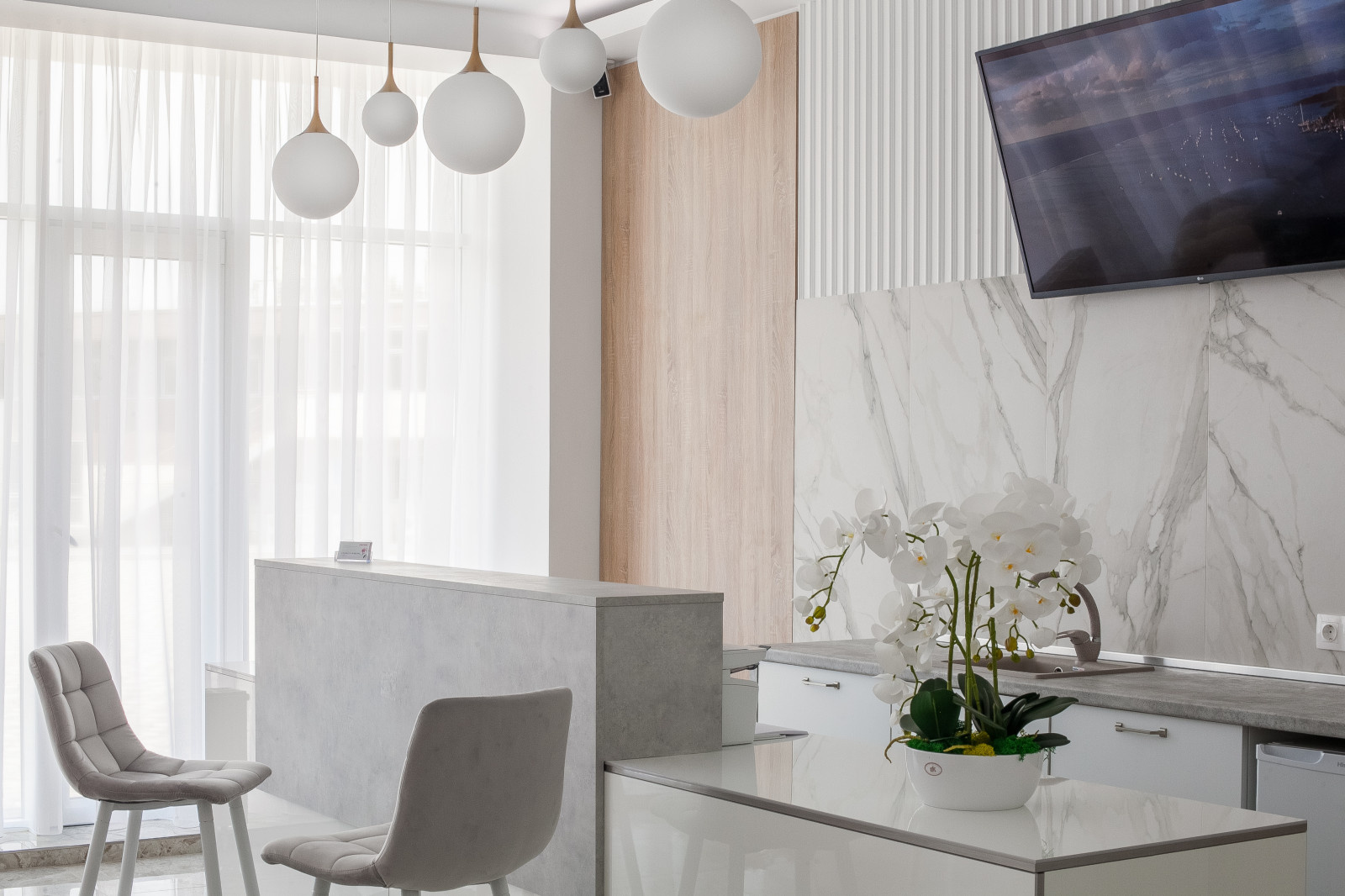 Салон красоты, зона ресепшен