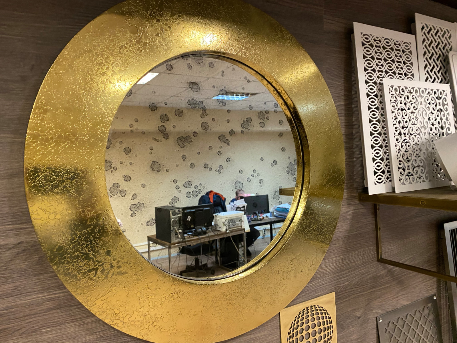 Зеркала на заказ