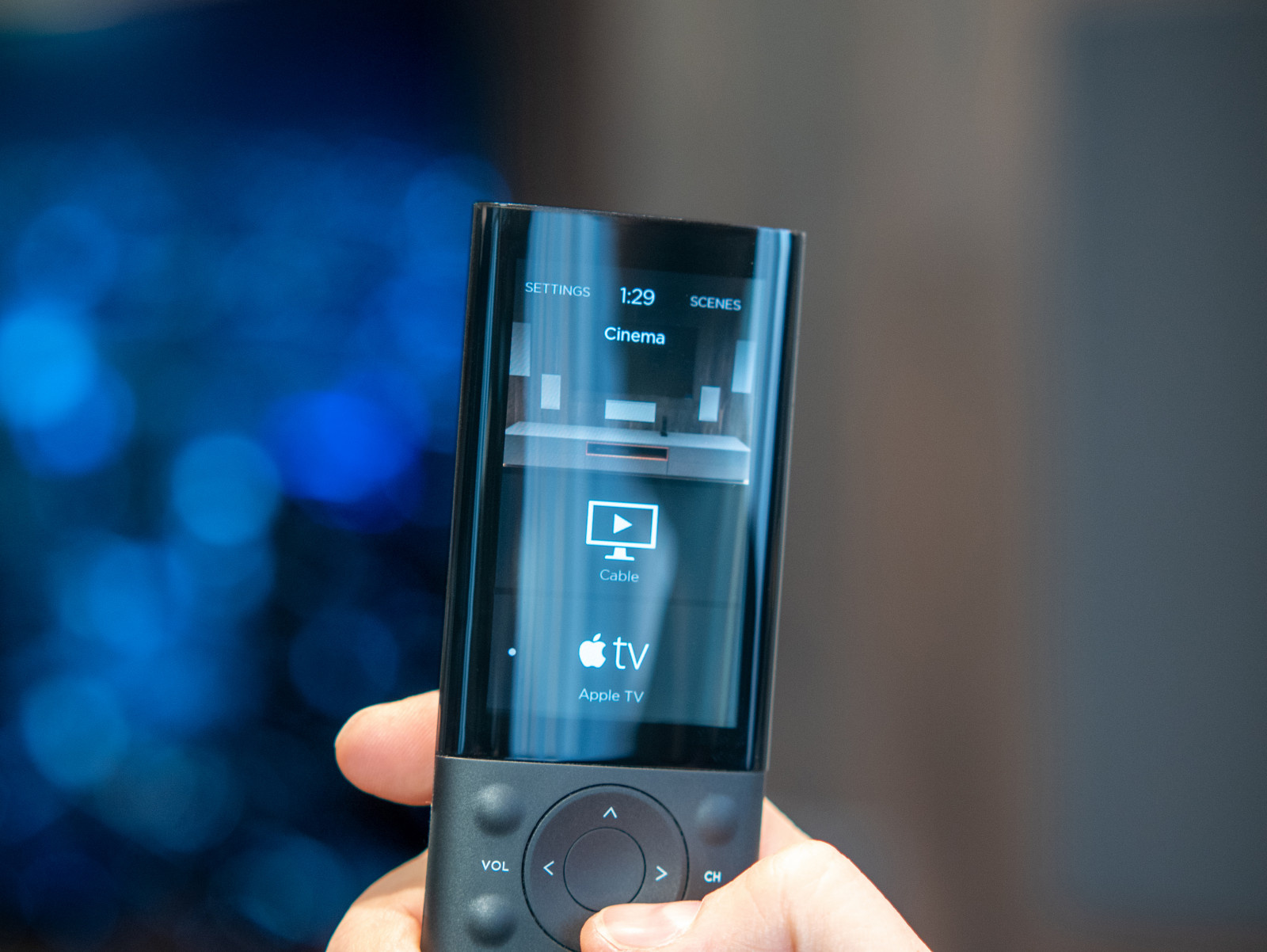 Домашний кинотеатр в современной квартире