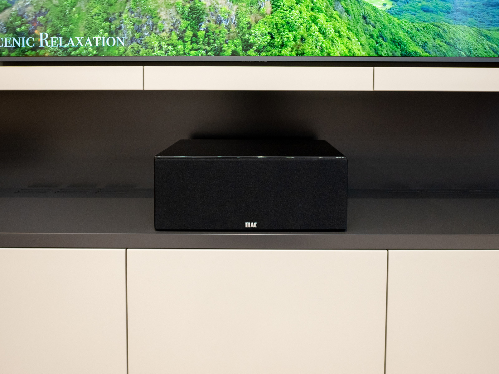 Киношкаф в квартире на Мосфильмовской