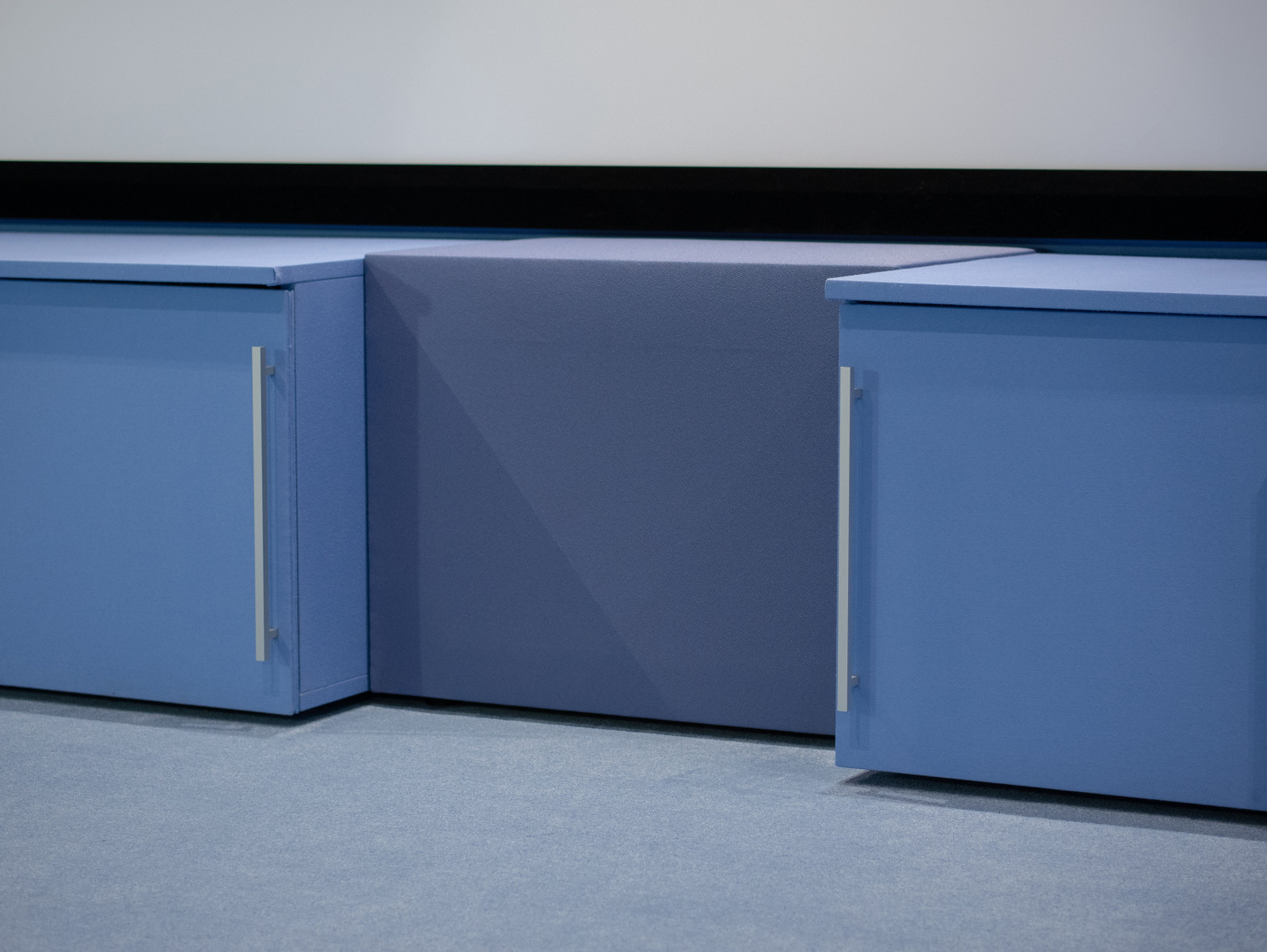 Домашний кинотеатр в мансарде