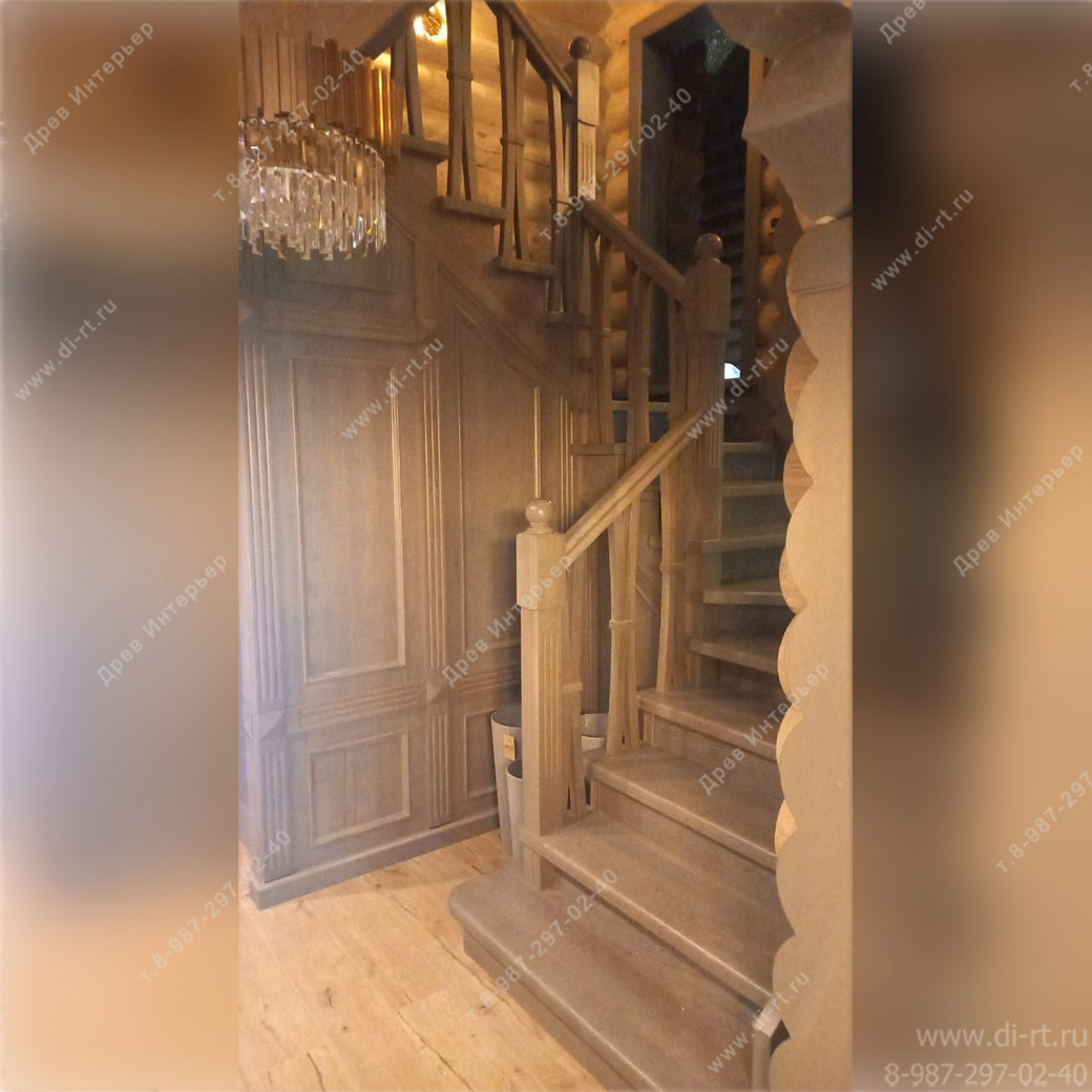 Отделка дома. Кухня. Лестница. Потолочные балки.