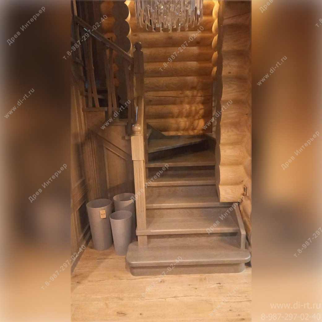 Отделка дома. Кухня. Лестница. Потолочные балки.