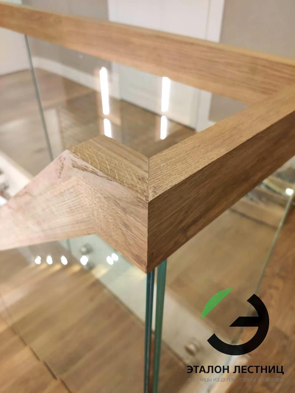 Обложка проекта: Консольная лестница