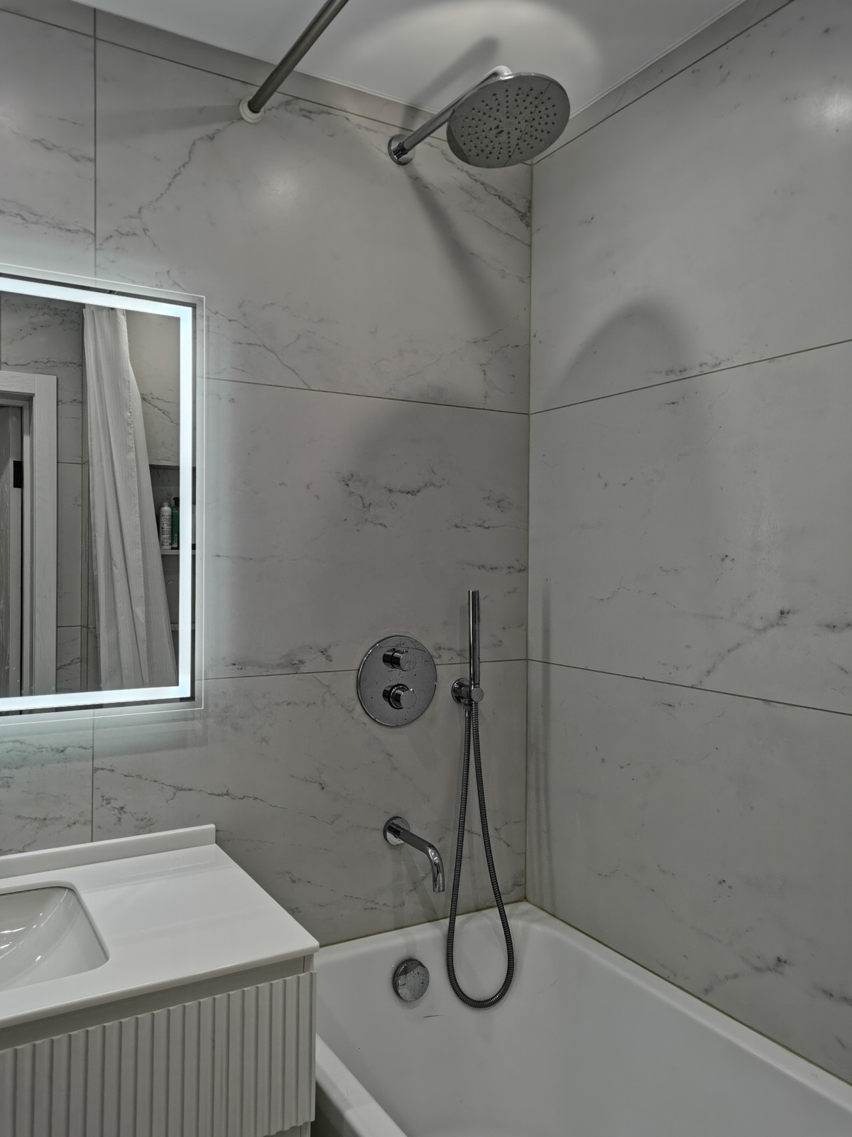 Дизайн интерьера в квартире по ул. Амантая