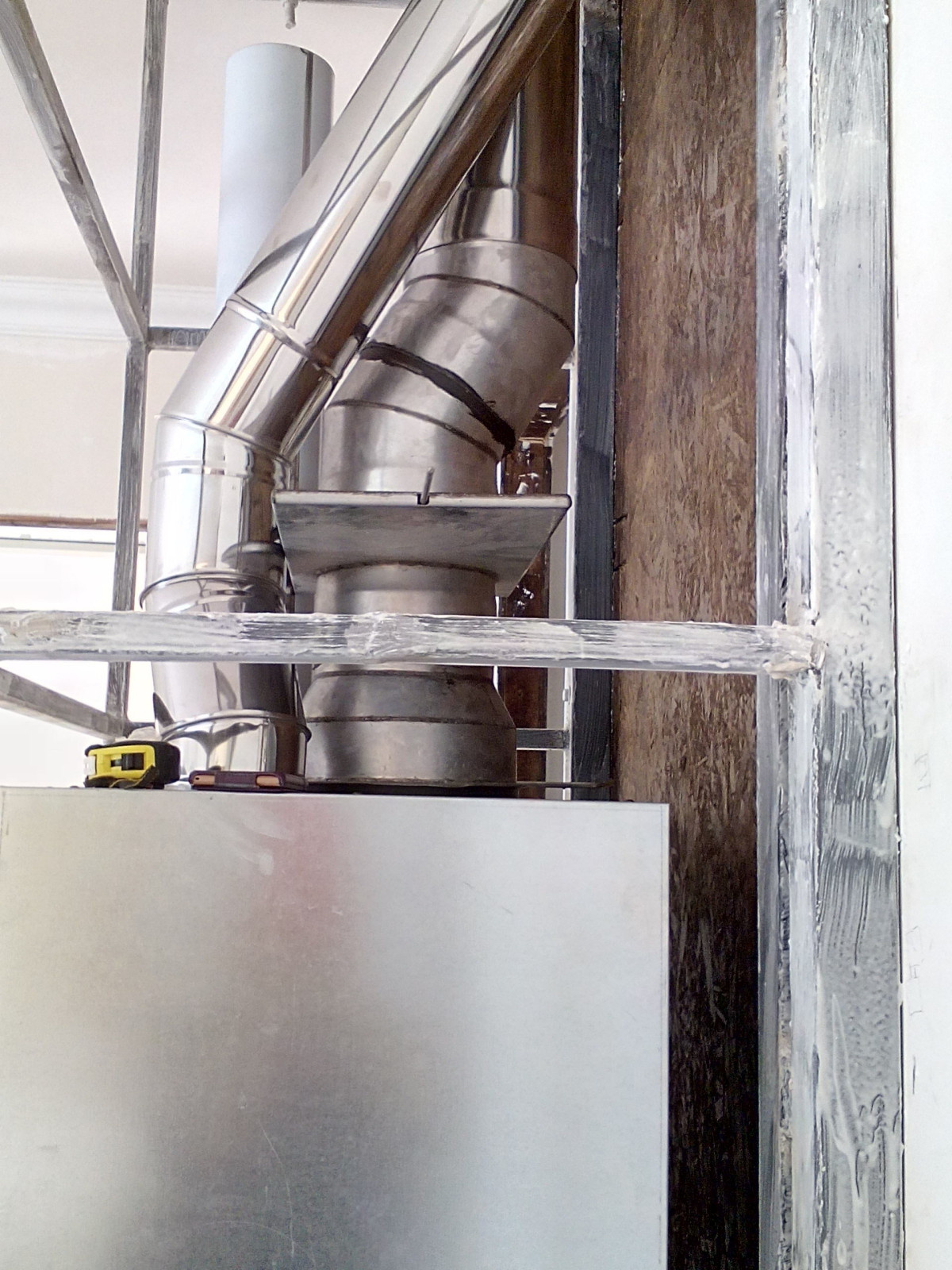 Трехсторонняя каминная топка EdilKamin дымоход и воздуховоды