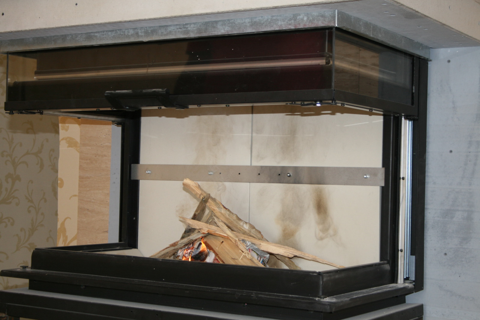 Трехсторонняя каминная топка EdilKamin первая растопка