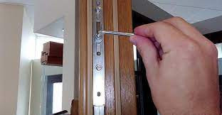 РЕМОНТ И РЕГУЛИРОВКА ОКОН REHAU (РЕХАУ)