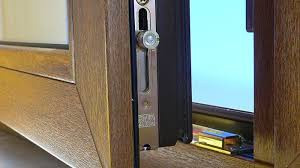 РЕМОНТ И РЕГУЛИРОВКА ОКОН REHAU (РЕХАУ)