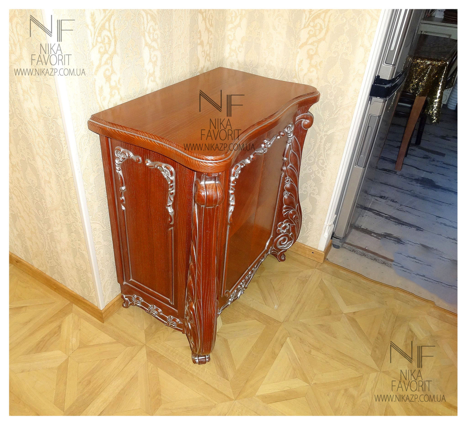 Exclusive Wooden Stand
