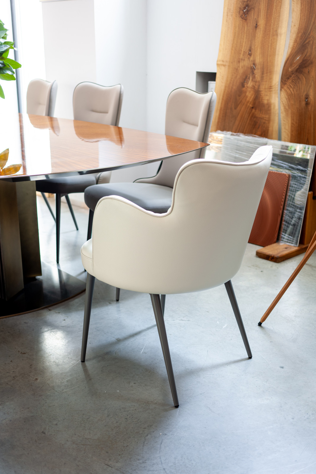 КОЛЛЕКЦИЯ СТУЛЬЕВ И КРЕСЕЛ ИТАЛЬЯНСКОГО БРЕНДА COM.PAR