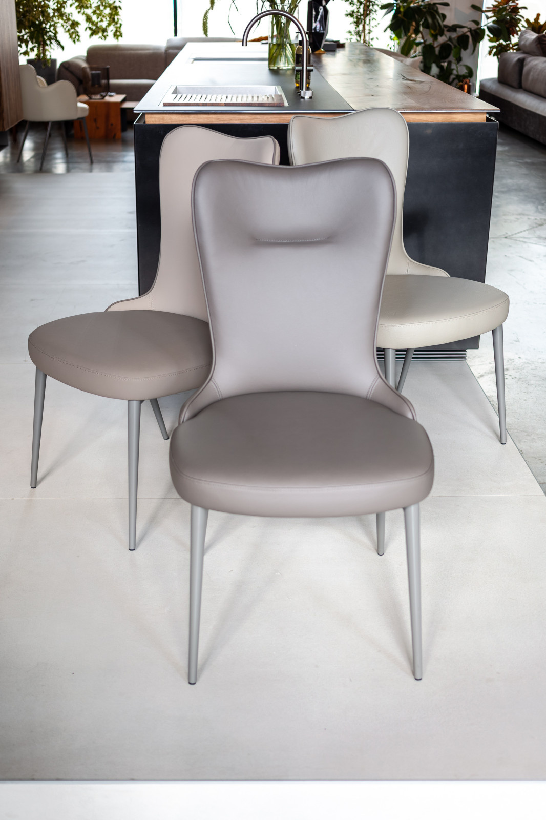 КОЛЛЕКЦИЯ СТУЛЬЕВ И КРЕСЕЛ ИТАЛЬЯНСКОГО БРЕНДА COM.PAR