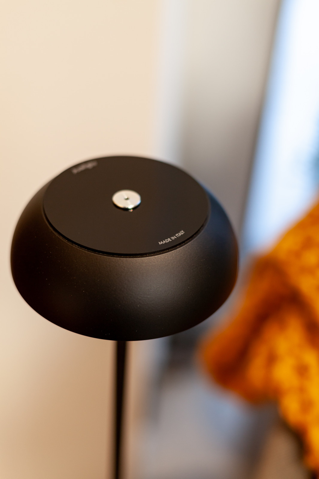 « AXOLIGHT » Итальянская компания дизайнерских светильников