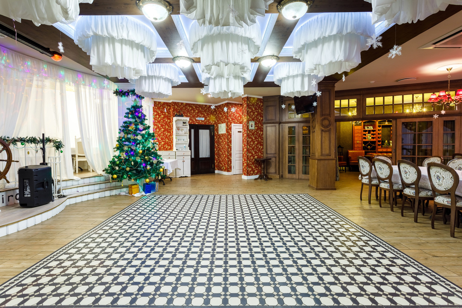 Съемка ресторана "12 стульев"