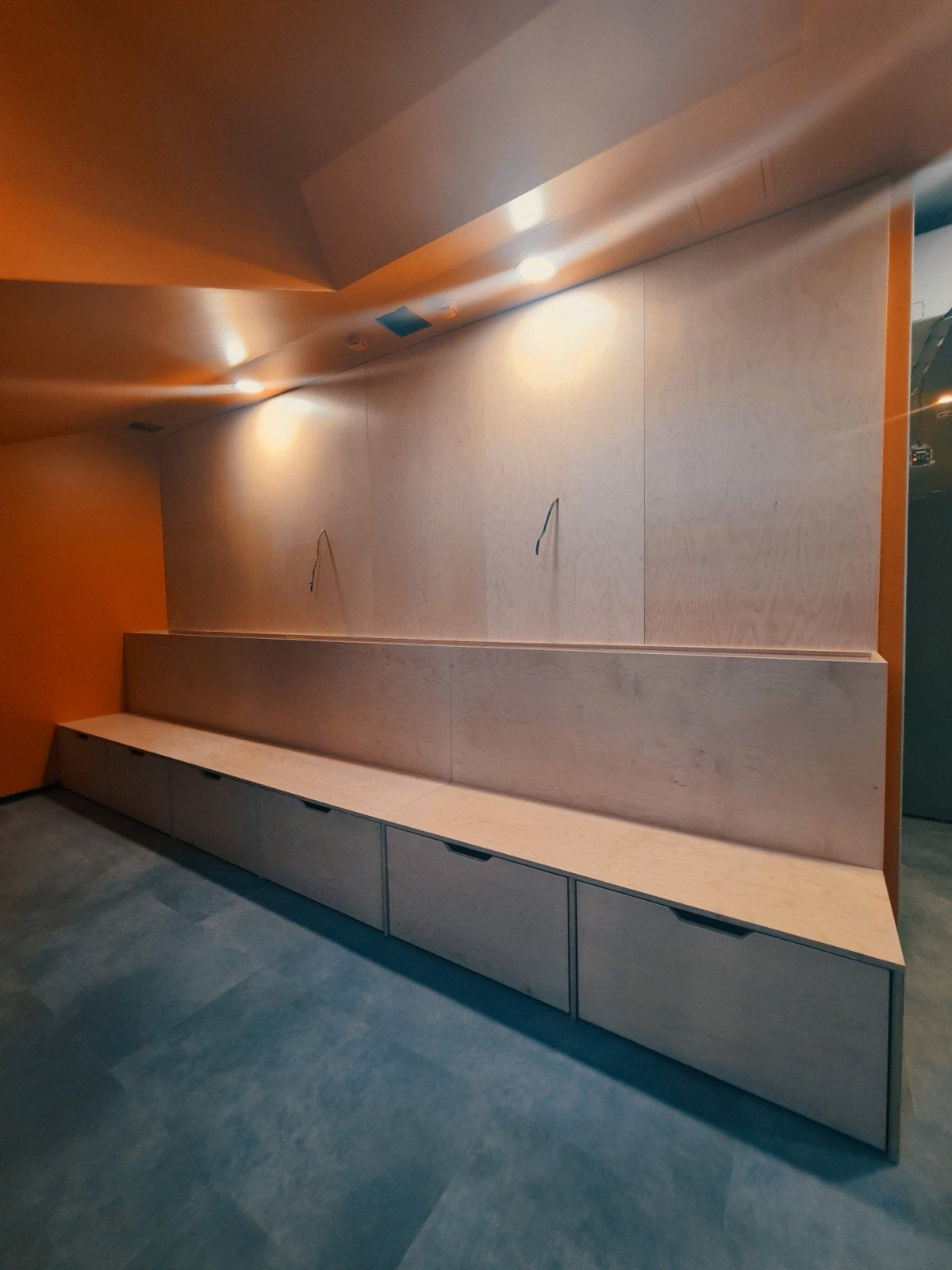 Лавка из фанеры