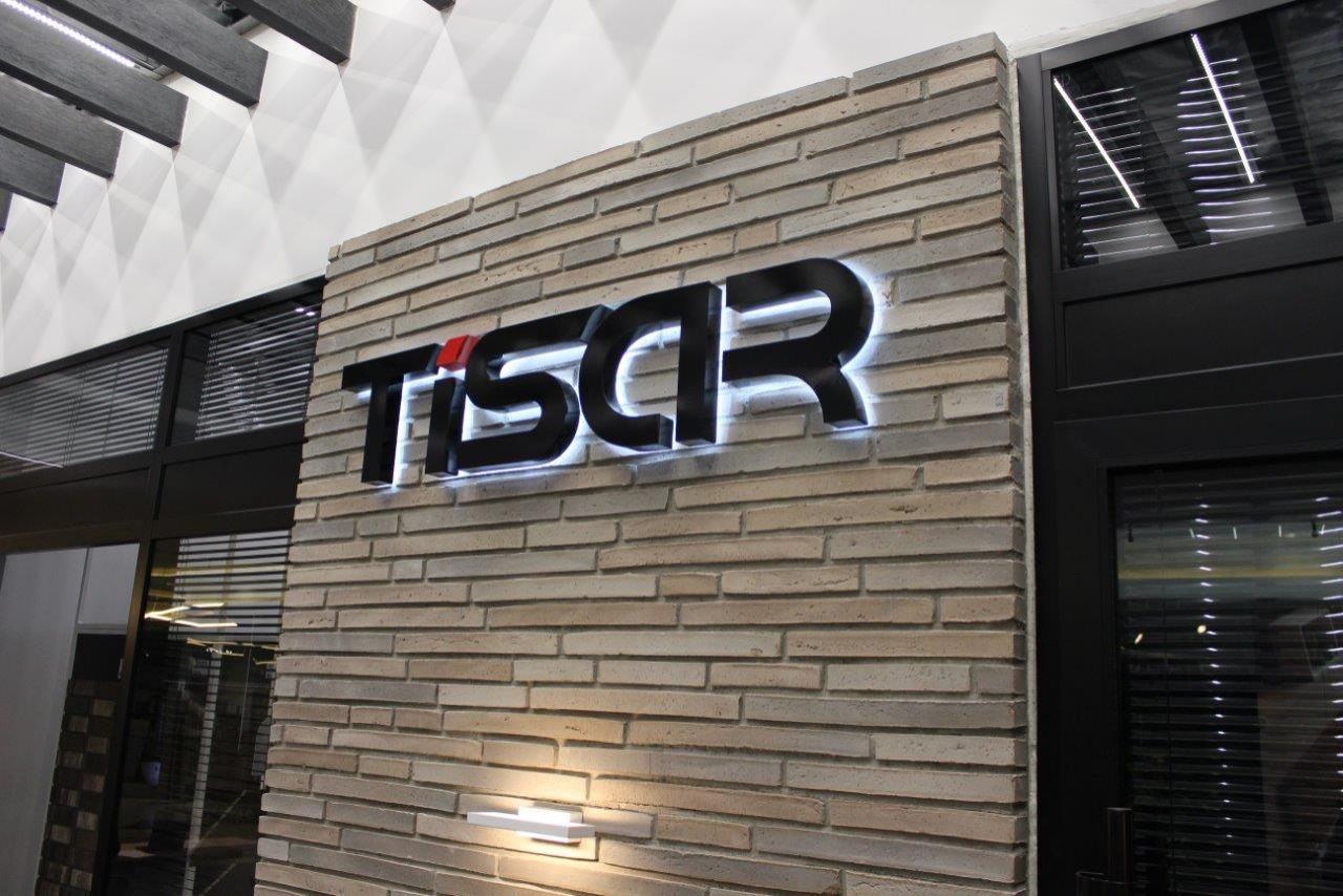 Шоурум TISAR. Поставщик отделочных материалов премиум уровня