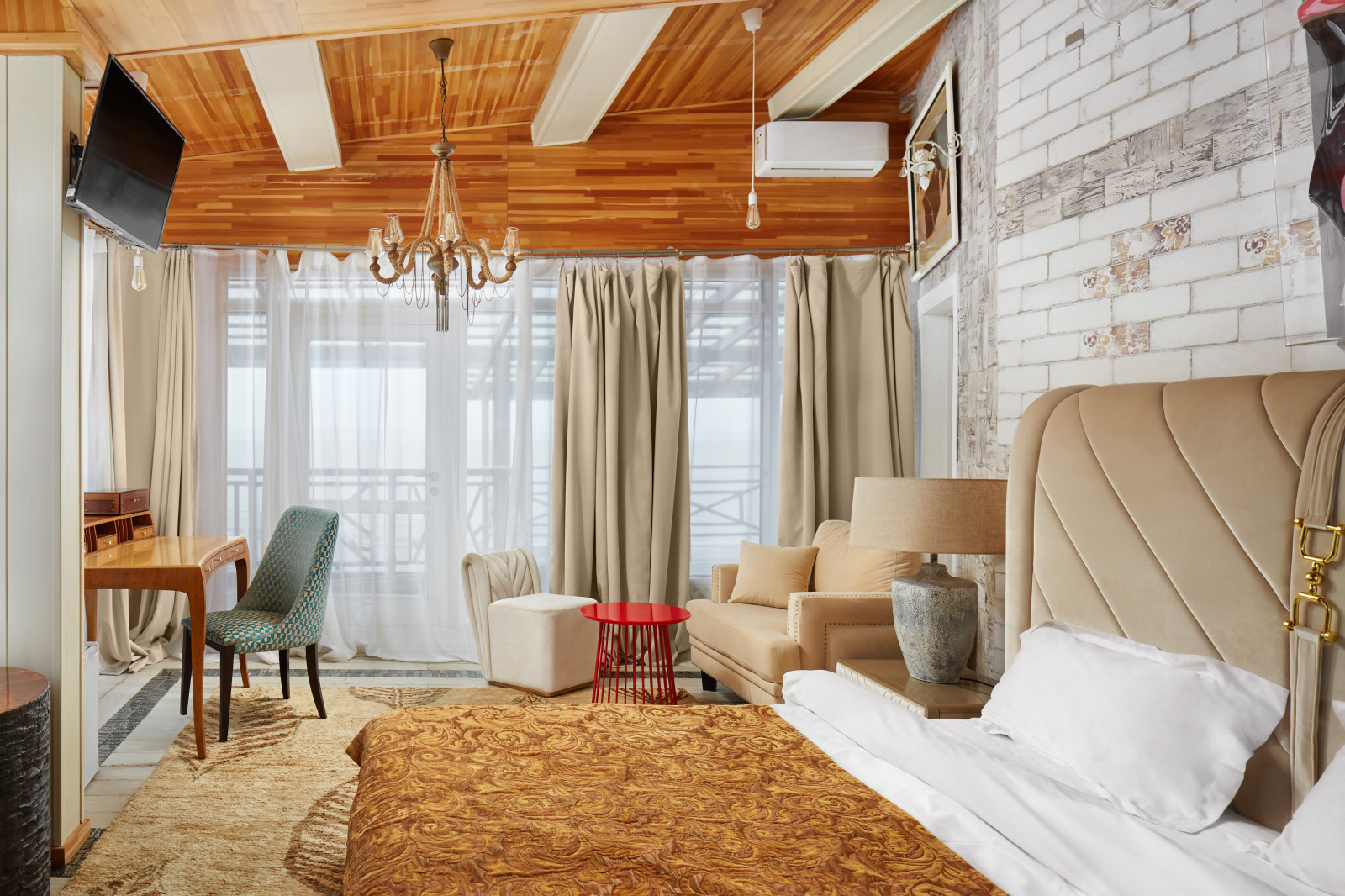 отель "Buen Retiro"