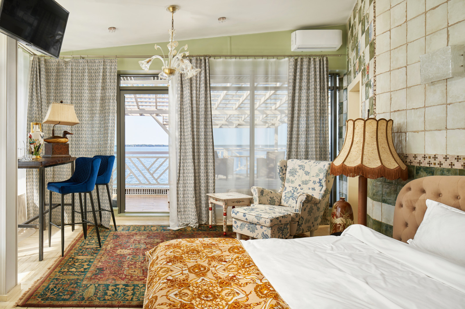 отель "Buen Retiro"