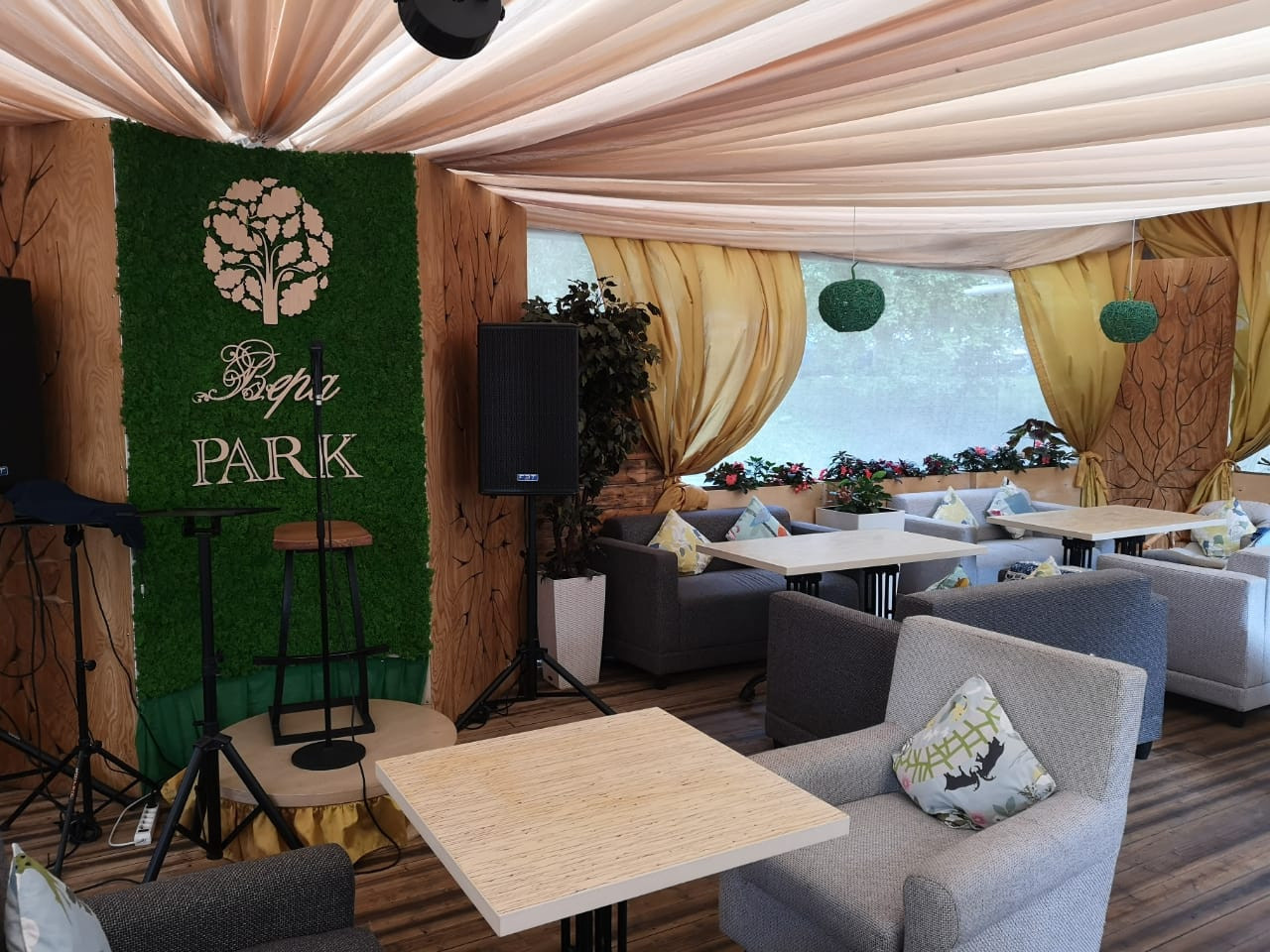 Летняя веранда ресторана «Вера PARK»