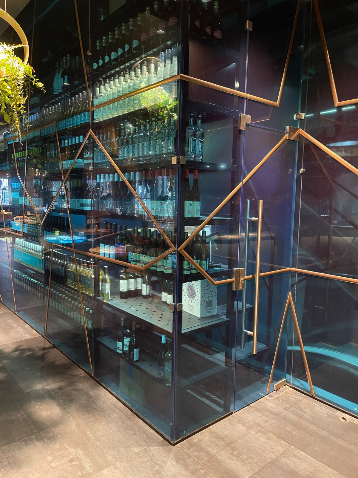 Стеклянные перегородки. Чайхана