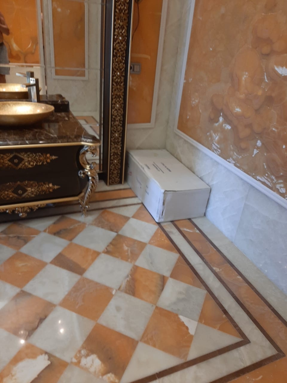Мрамор, плитка