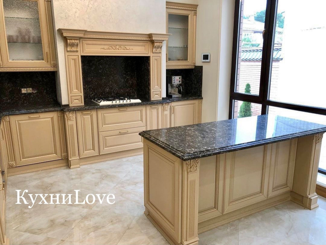 Кухня в классическом стиле Бергамо