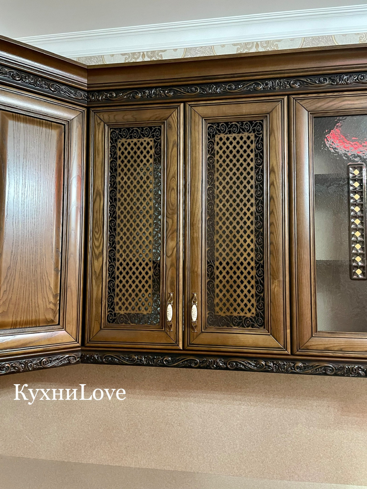 Кухня из массива Патриция