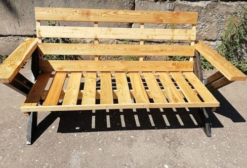 Садовая мебель из массива