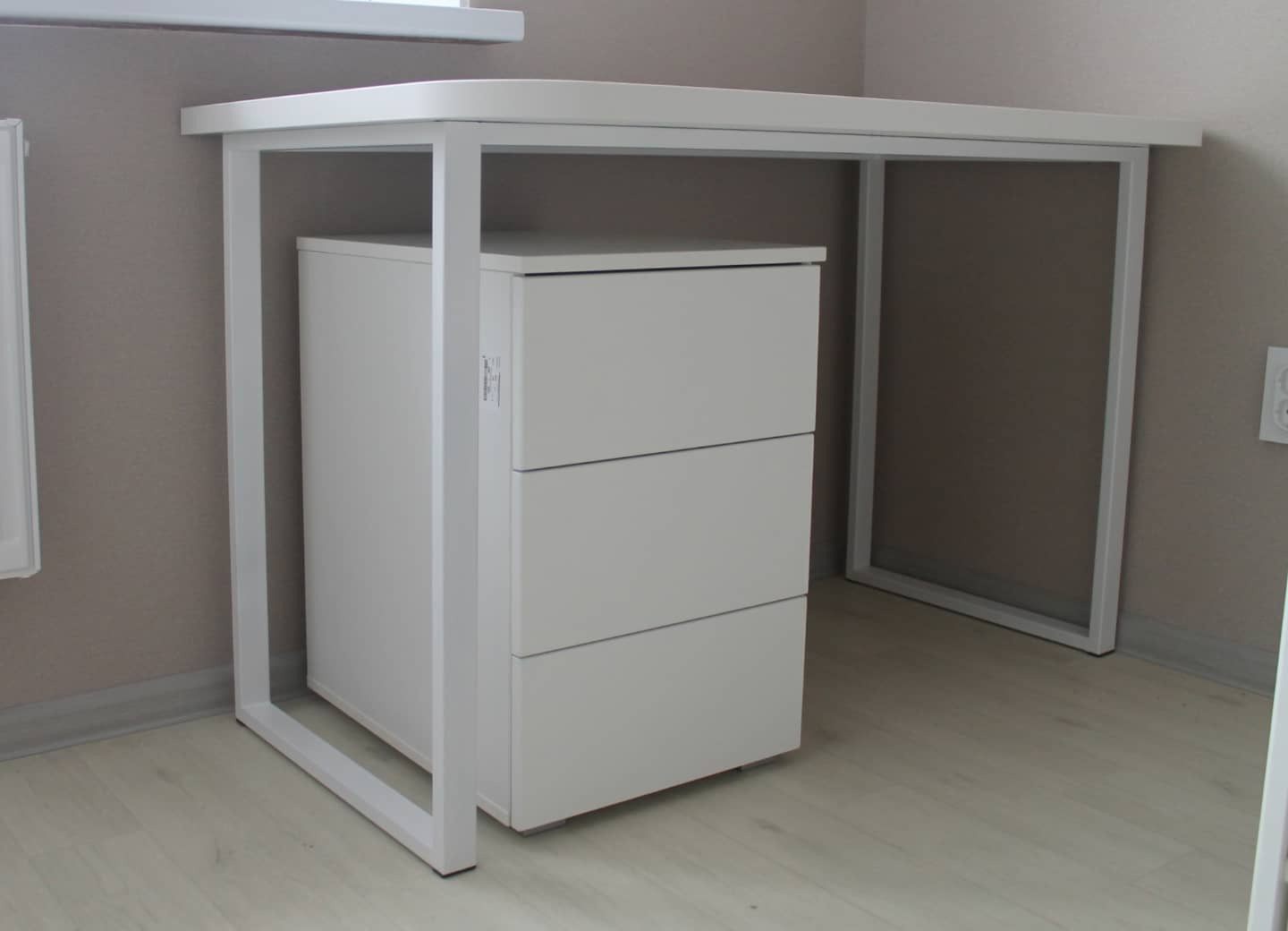 Белая детская в стиле минимализм