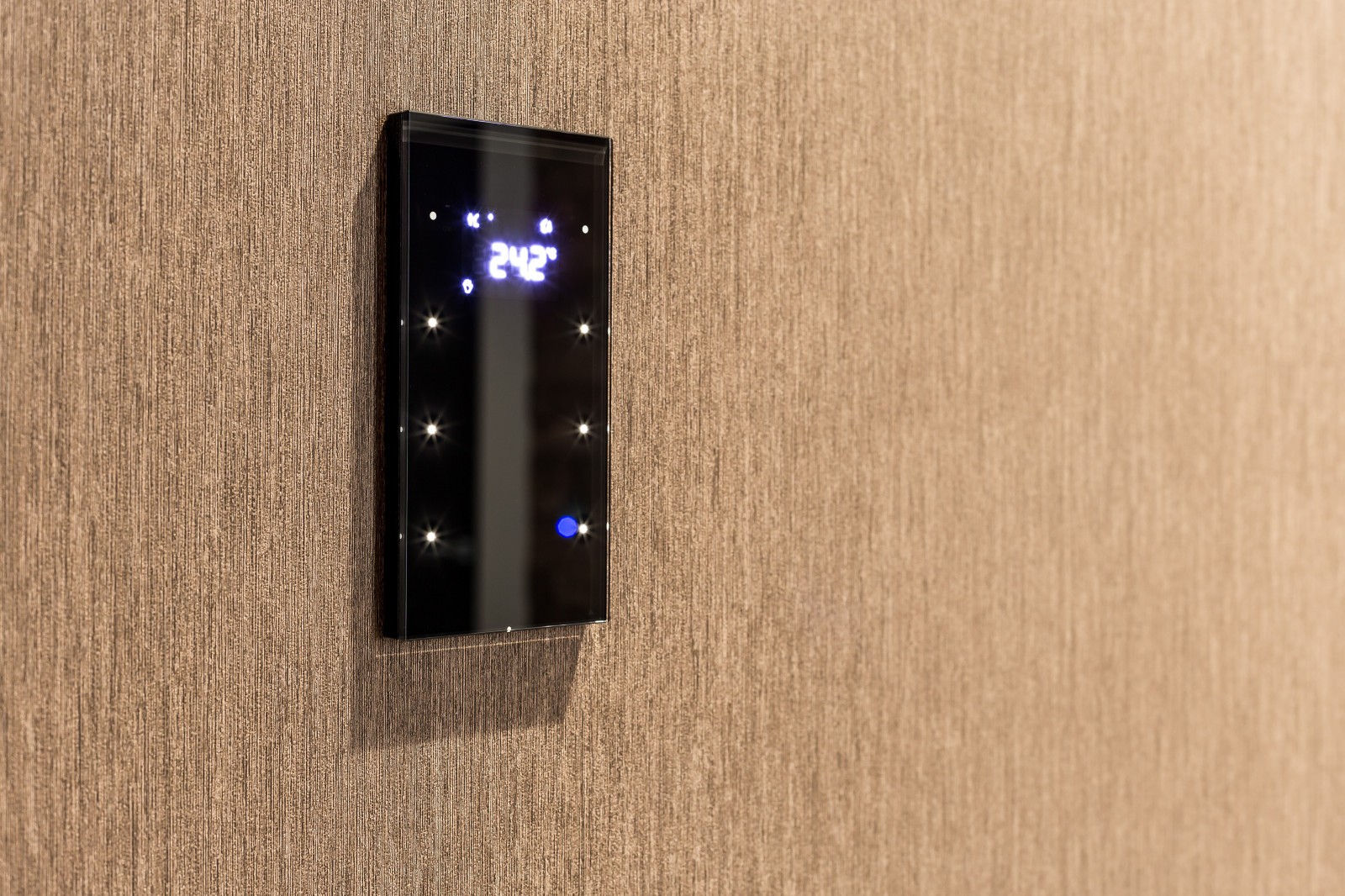 Автоматизация загородного дома в Охта-парке