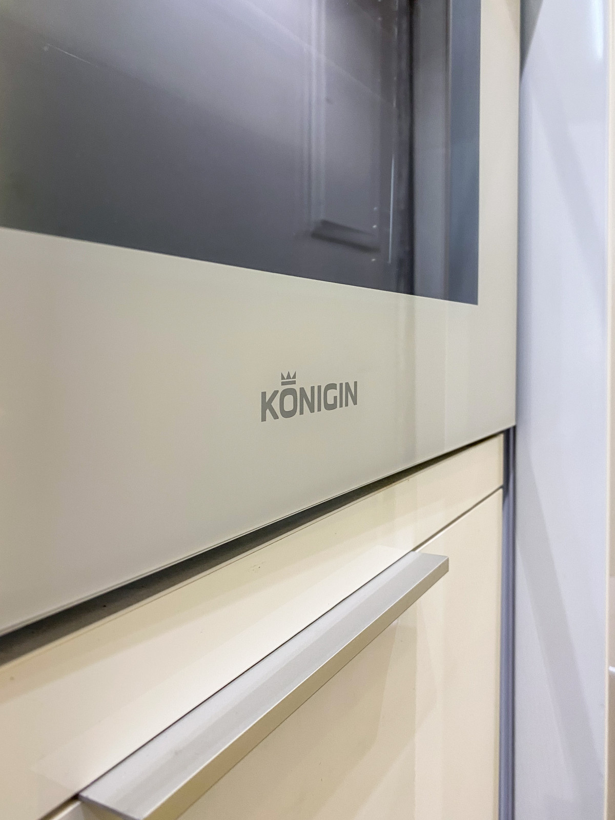 Битва дизайнеров с Konigin Fennel 60 WH