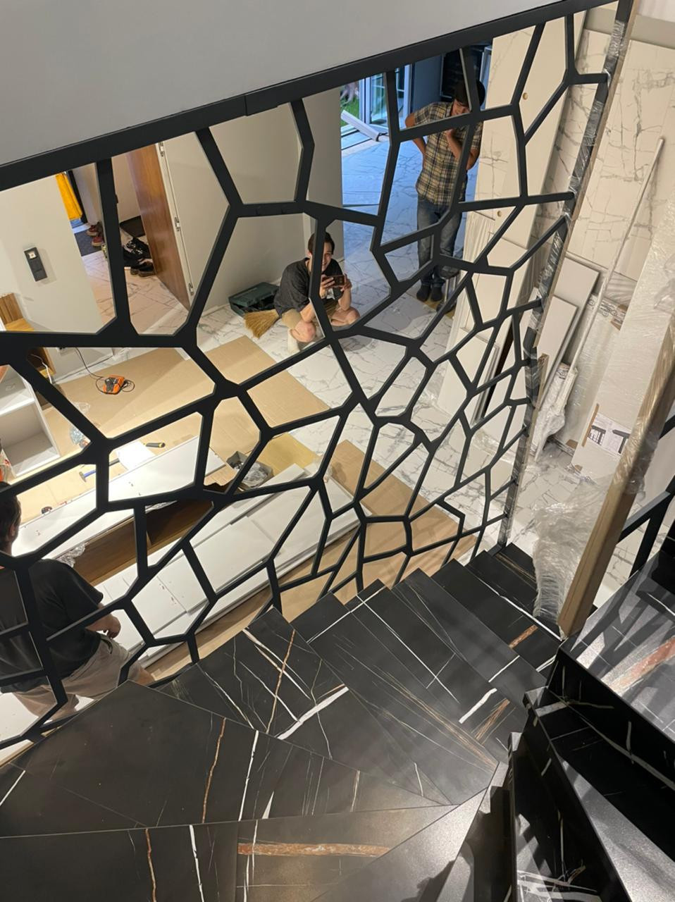 металлическое ограждение лестницы