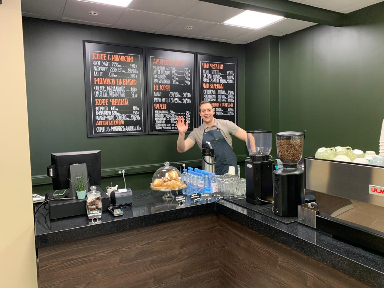 Оформление кофейни Сafeinno в БЦ «Гранд Сетунь