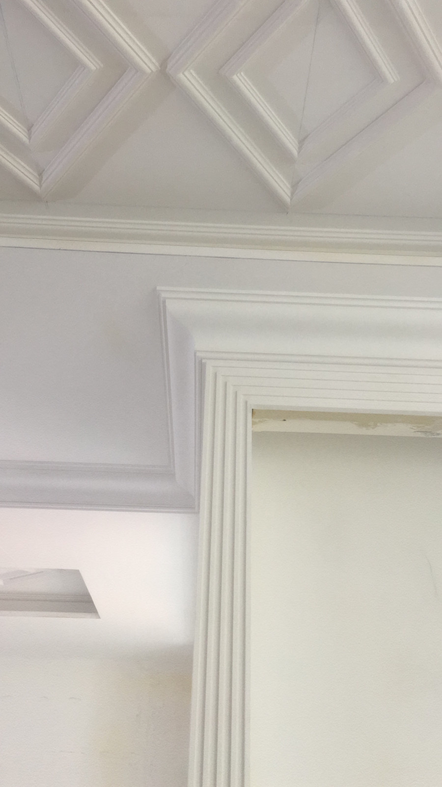 Изготовление и установка лепного декора