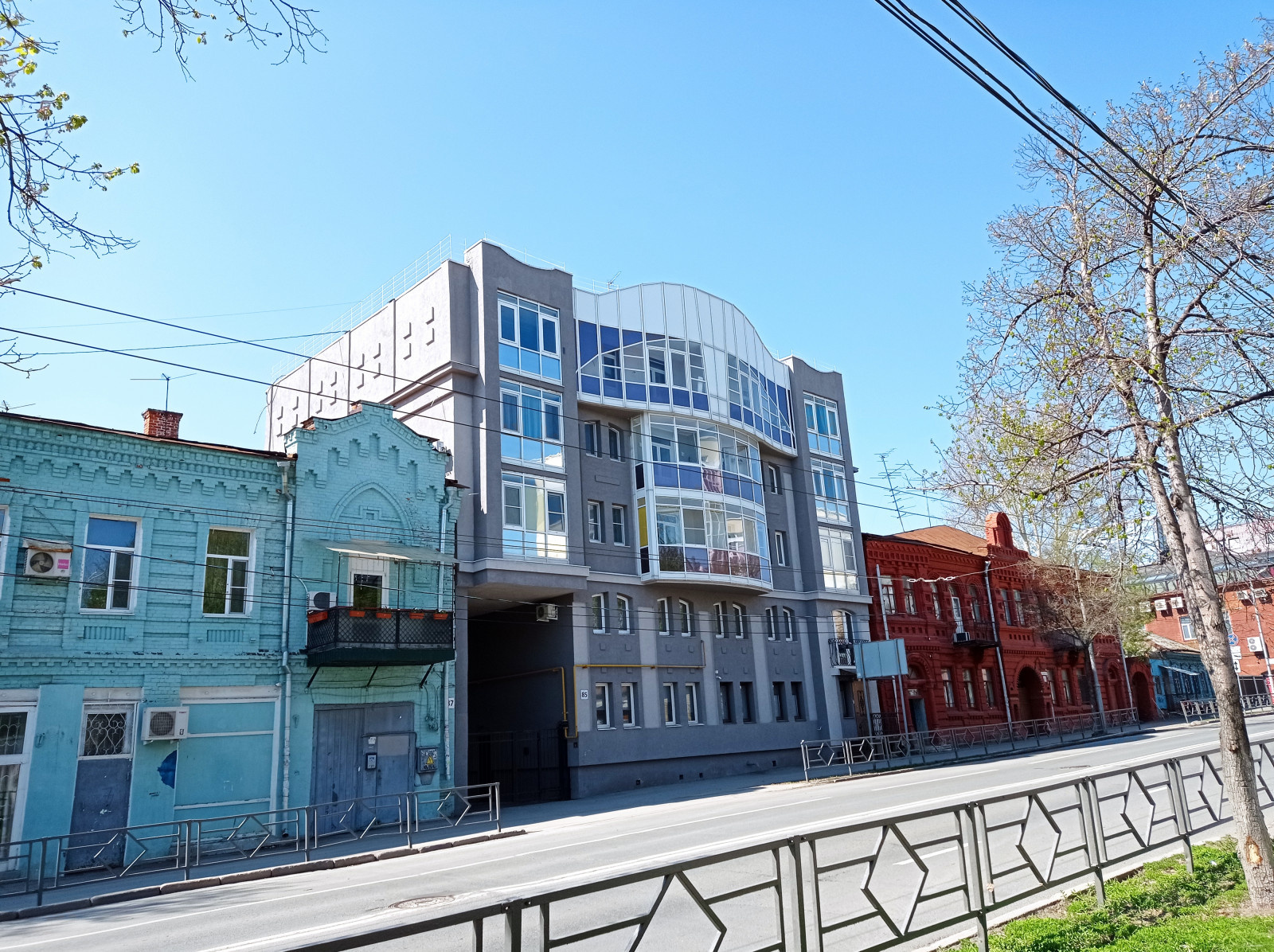 Пятиэтажный жилой дом в историческом квартале г. Самара