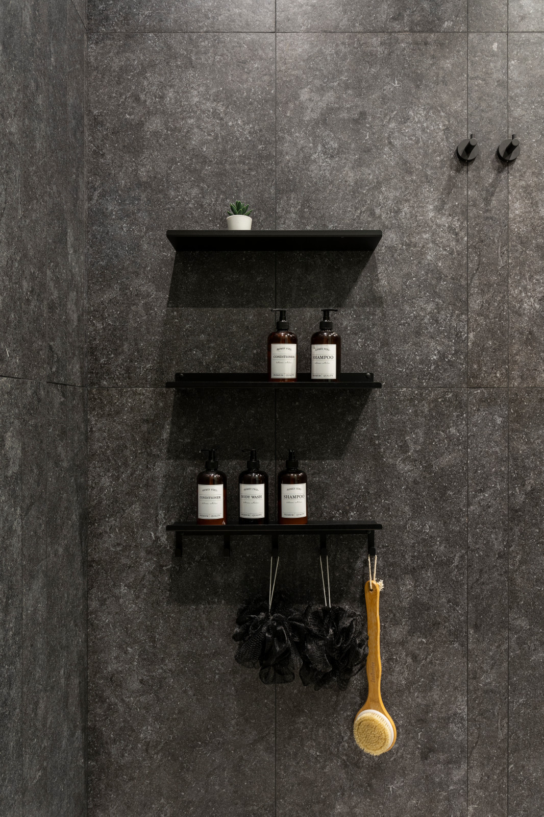 Новочерёмушкинская, 17