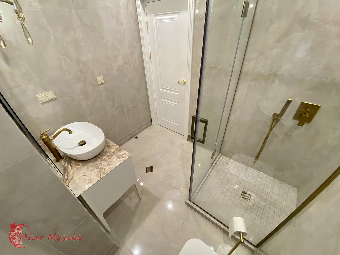 Обложка проекта: Мозайка из мрамора