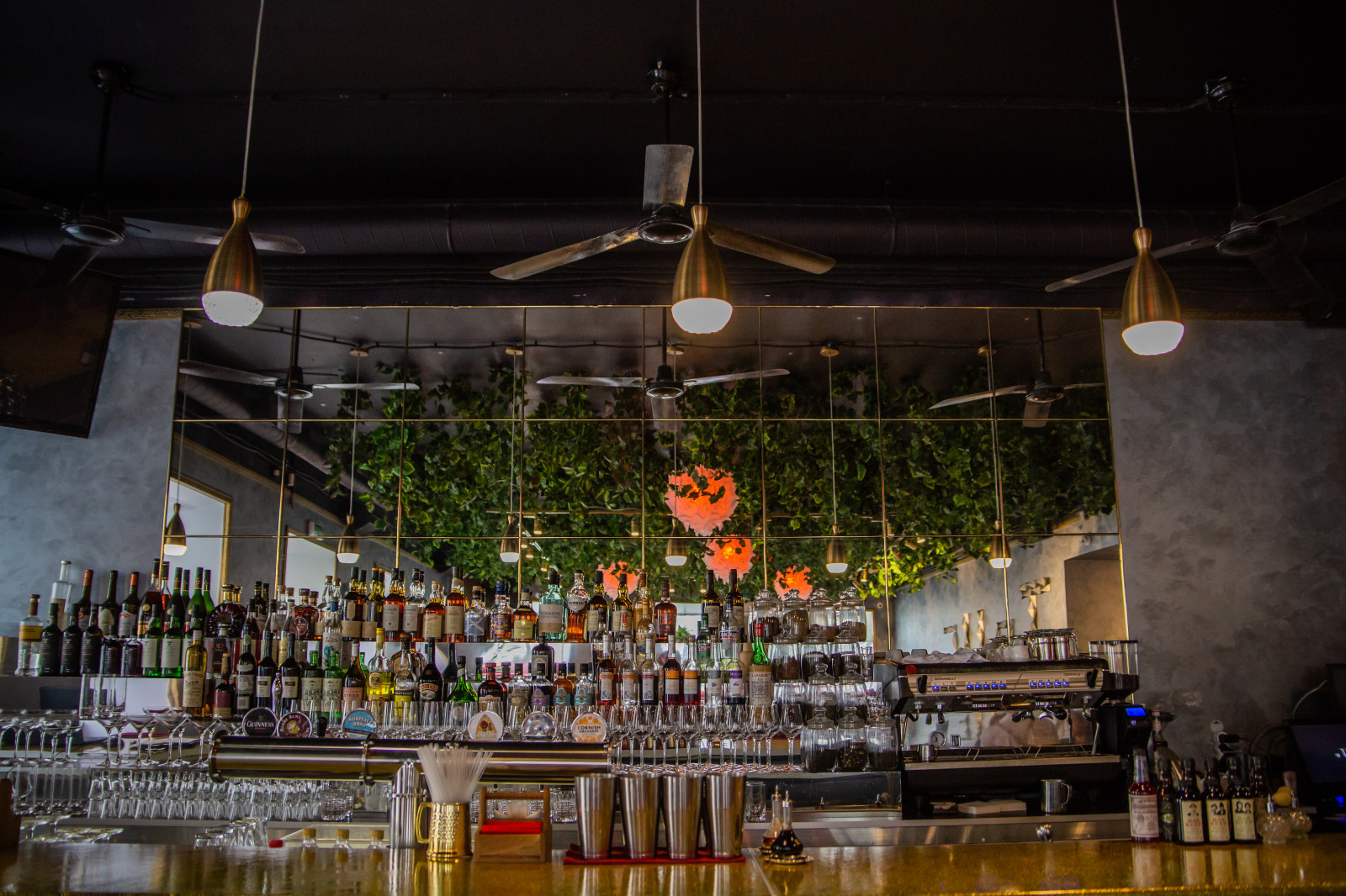 TrueStoriesBar реализация