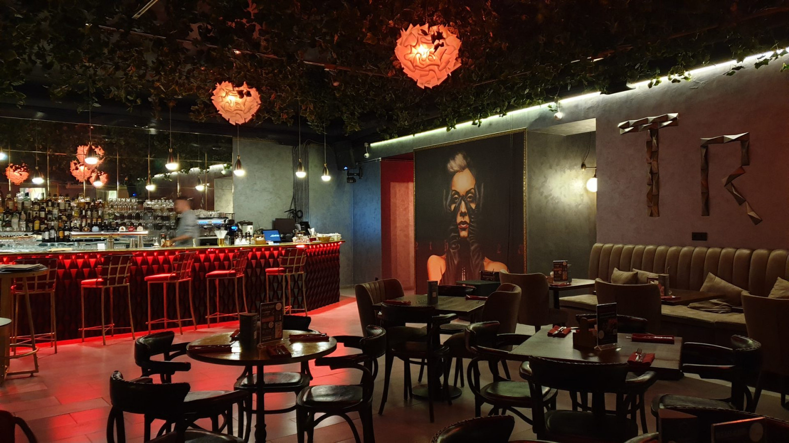Обложка проекта: TrueStoriesBar фото