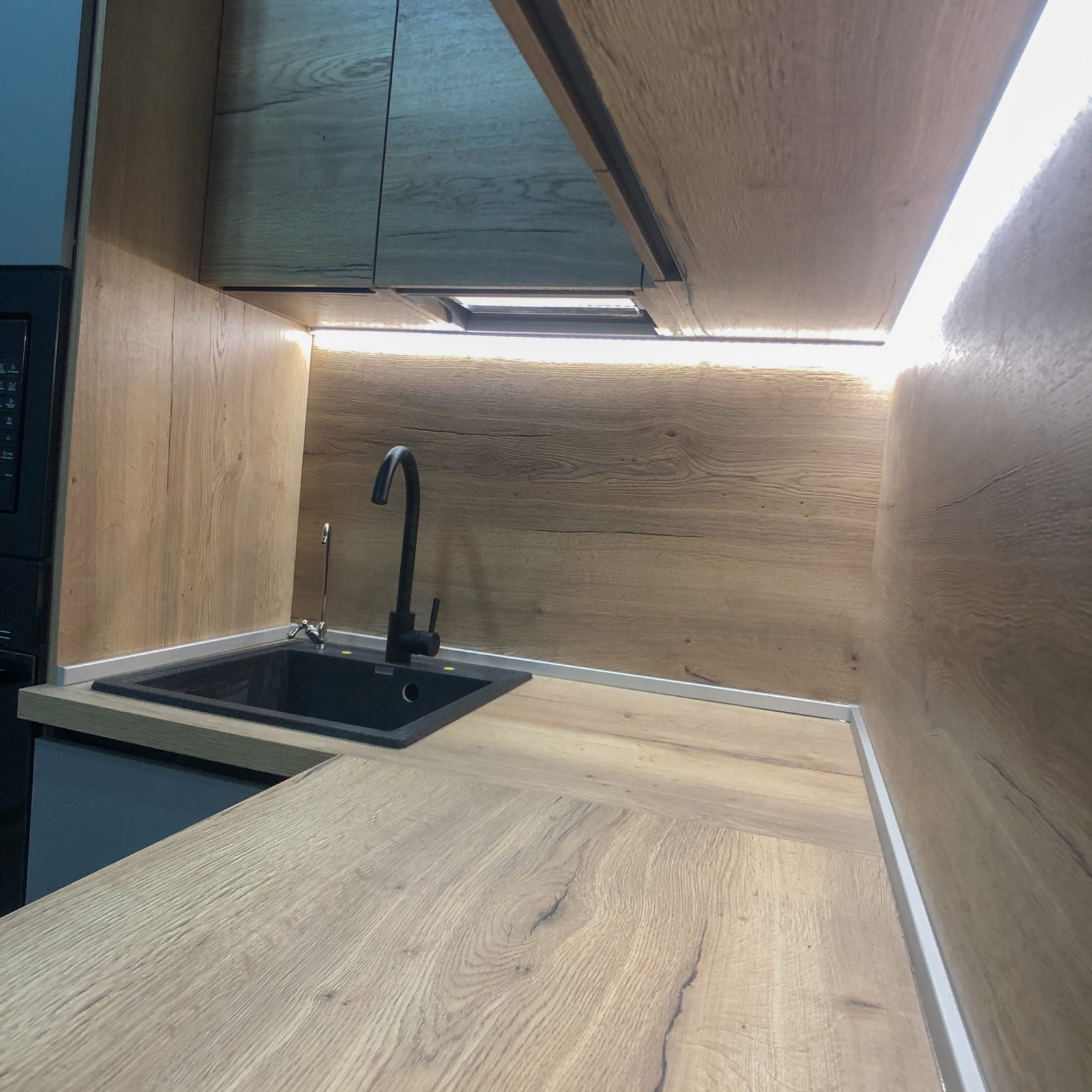 Кухня пластик Eterno Matt