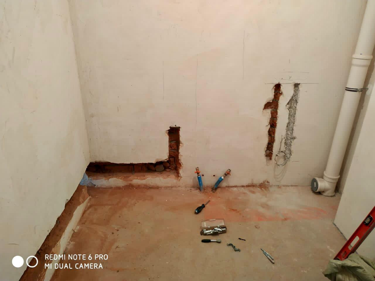 Разводка труб ХВС и ГВС в новостройке