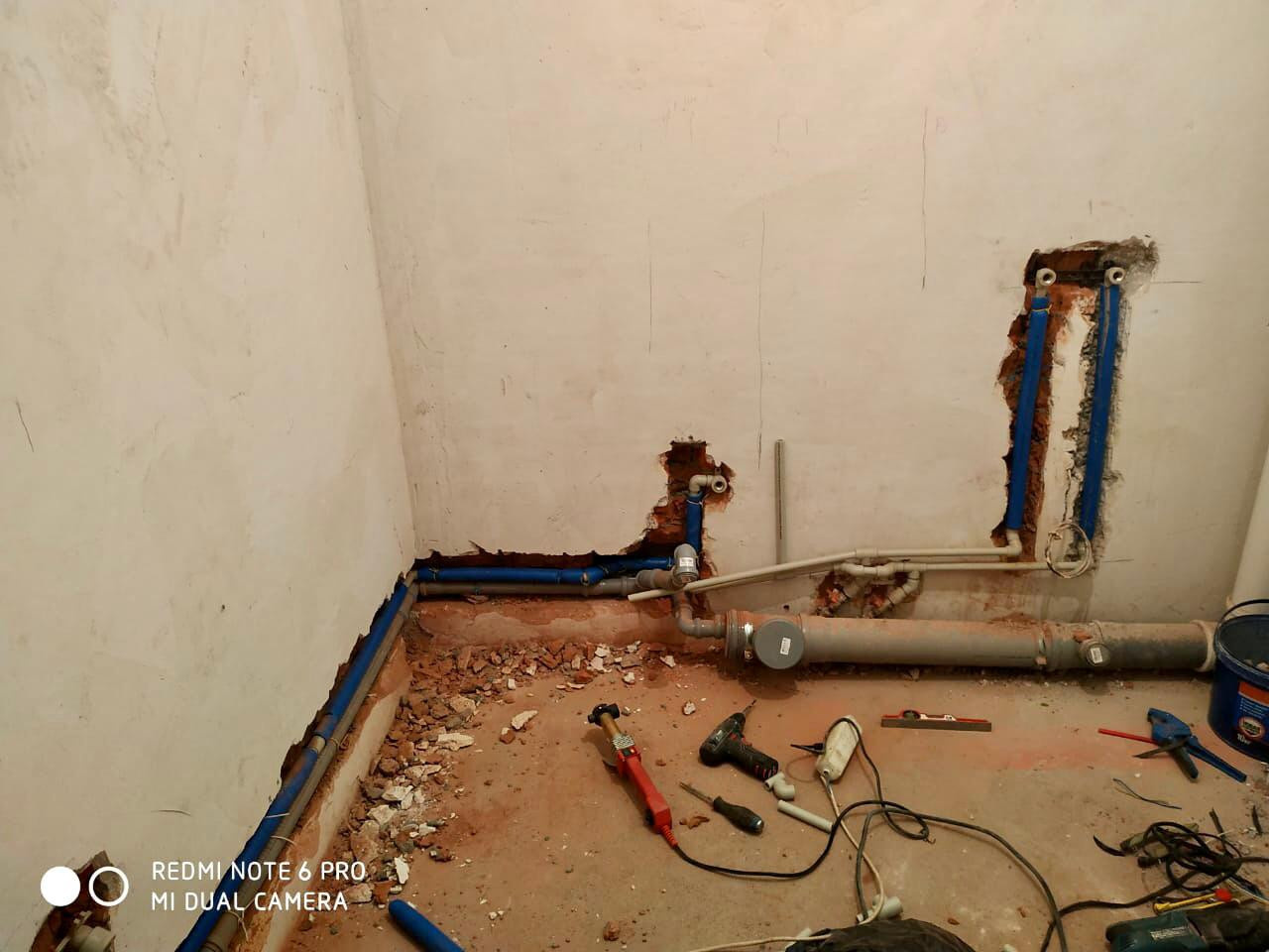 Разводка труб ХВС и ГВС в новостройке